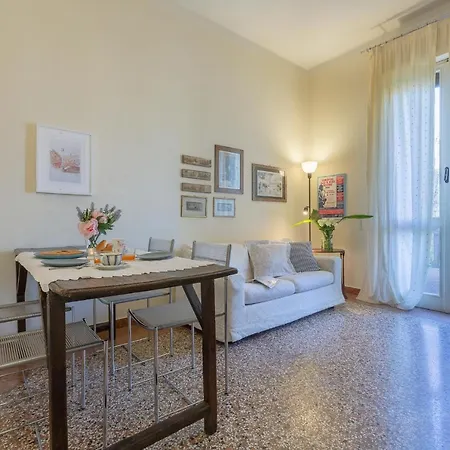 Saffi Huge A Pochi Passi Dall'ospedale Apartament