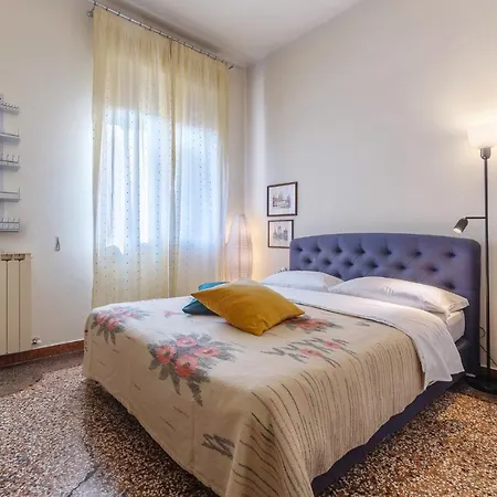 Saffi Huge A Pochi Passi Dall'ospedale * Bologna