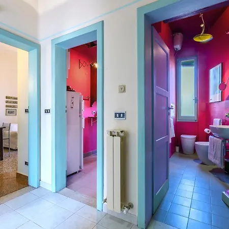 Saffi Huge A Pochi Passi Dall'ospedale *