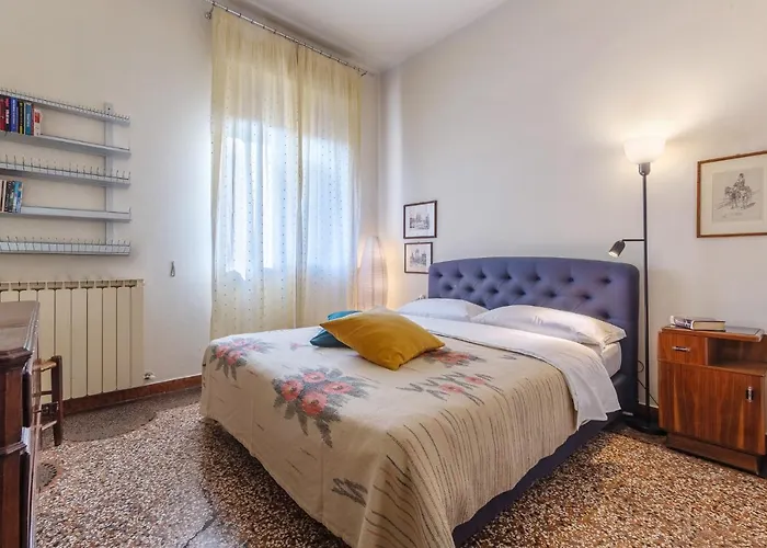 Guesthost - Saffi Huge A Pochi Passi Dall'ospedale * Bologna