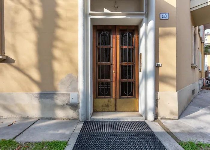 Guesthost - Saffi Huge A Pochi Passi Dall'ospedale Bologna