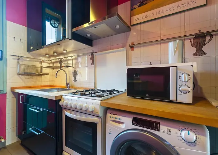 Guesthost - Saffi Huge A Pochi Passi Dall'ospedale * بولونيا