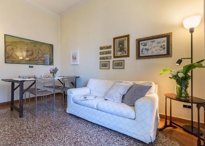 Appartamento Saffi Huge A Pochi Passi Dall'ospedale Bologna