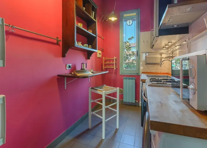 아파트 Guesthost - Saffi Huge A Pochi Passi Dall'ospedale 볼로냐